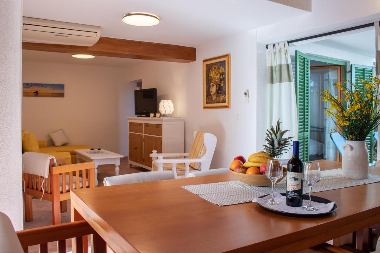 Apartments Summer Touch ペトルチャネ エクステリア 写真