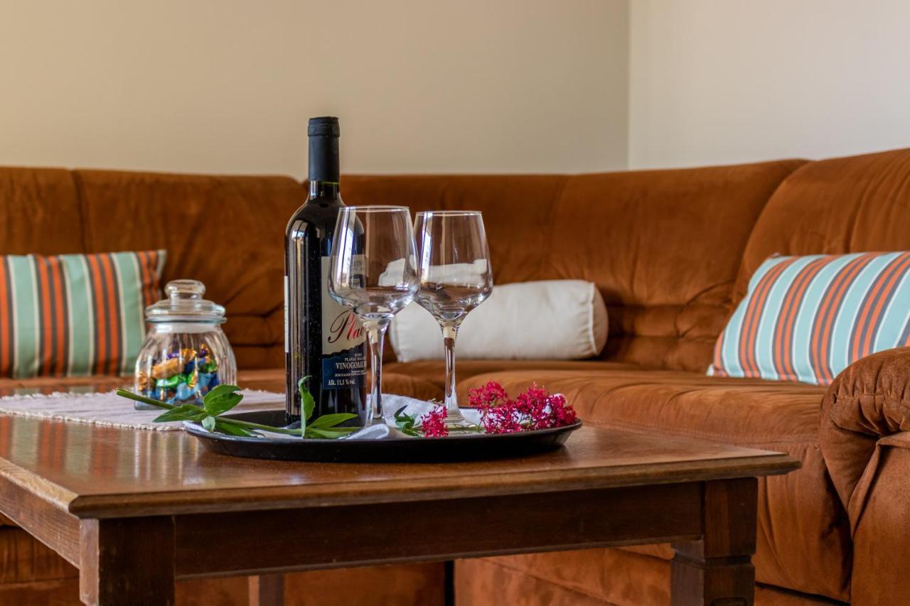 Apartments Summer Touch ペトルチャネ エクステリア 写真